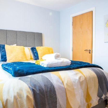 Newly Furnished Appartment Near Train Station Вулвергемптон Экстерьер фото