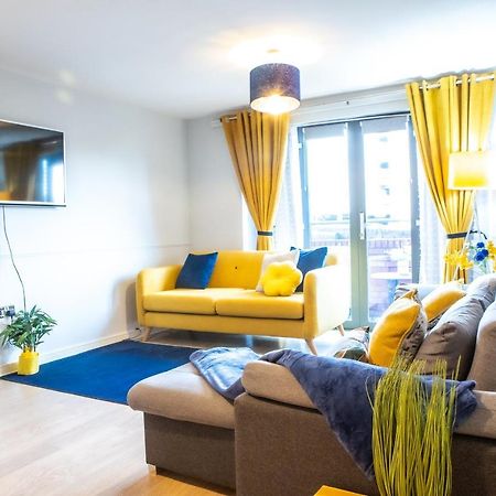 Newly Furnished Appartment Near Train Station Вулвергемптон Экстерьер фото