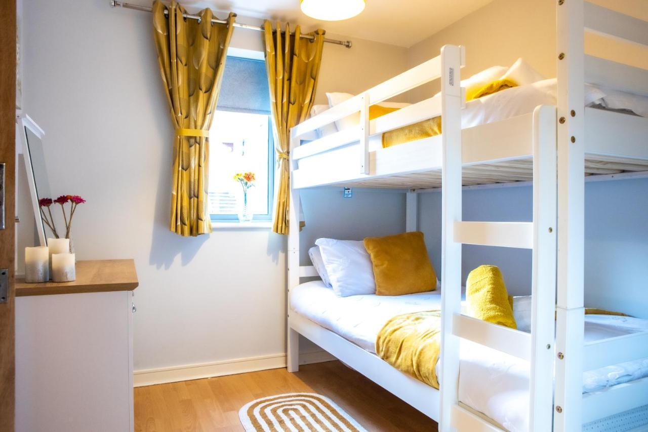 Newly Furnished Appartment Near Train Station Вулвергемптон Экстерьер фото