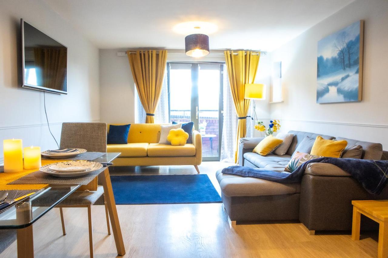 Newly Furnished Appartment Near Train Station Вулвергемптон Экстерьер фото