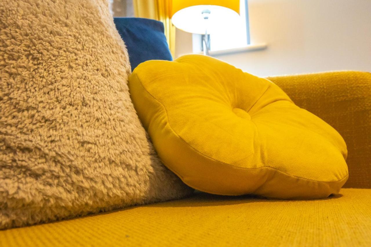 Newly Furnished Appartment Near Train Station Вулвергемптон Экстерьер фото