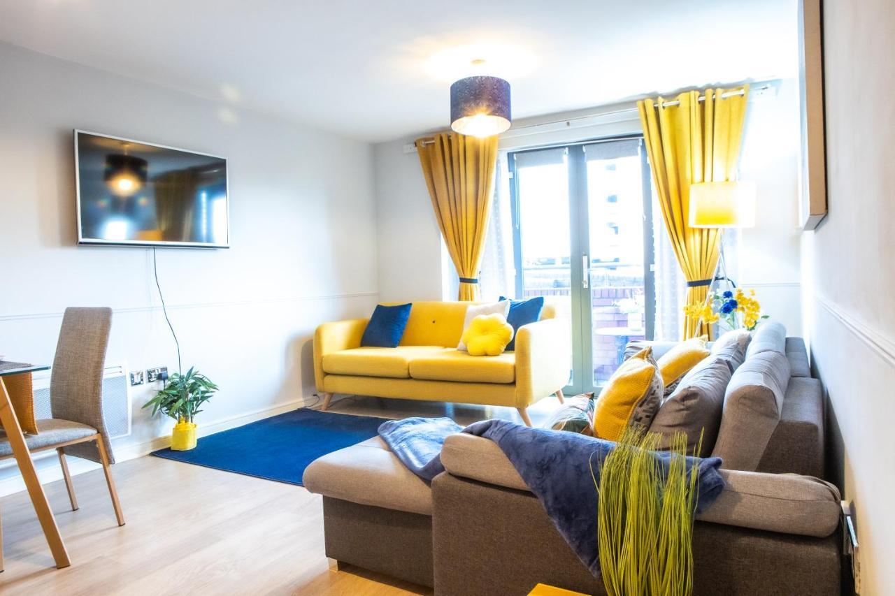 Newly Furnished Appartment Near Train Station Вулвергемптон Экстерьер фото