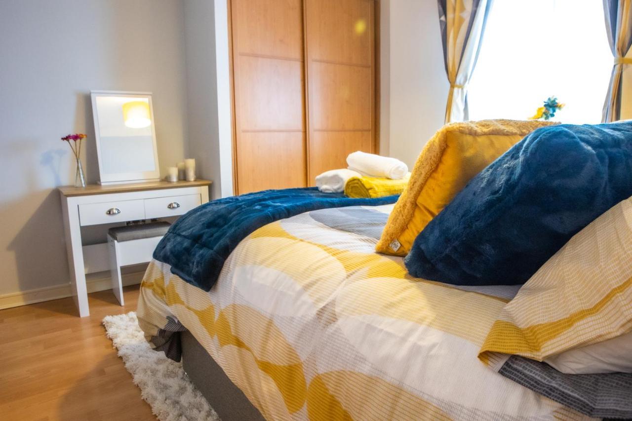 Newly Furnished Appartment Near Train Station Вулвергемптон Экстерьер фото