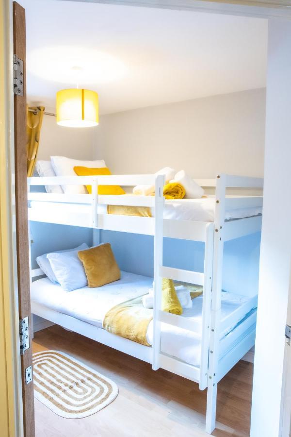 Newly Furnished Appartment Near Train Station Вулвергемптон Экстерьер фото