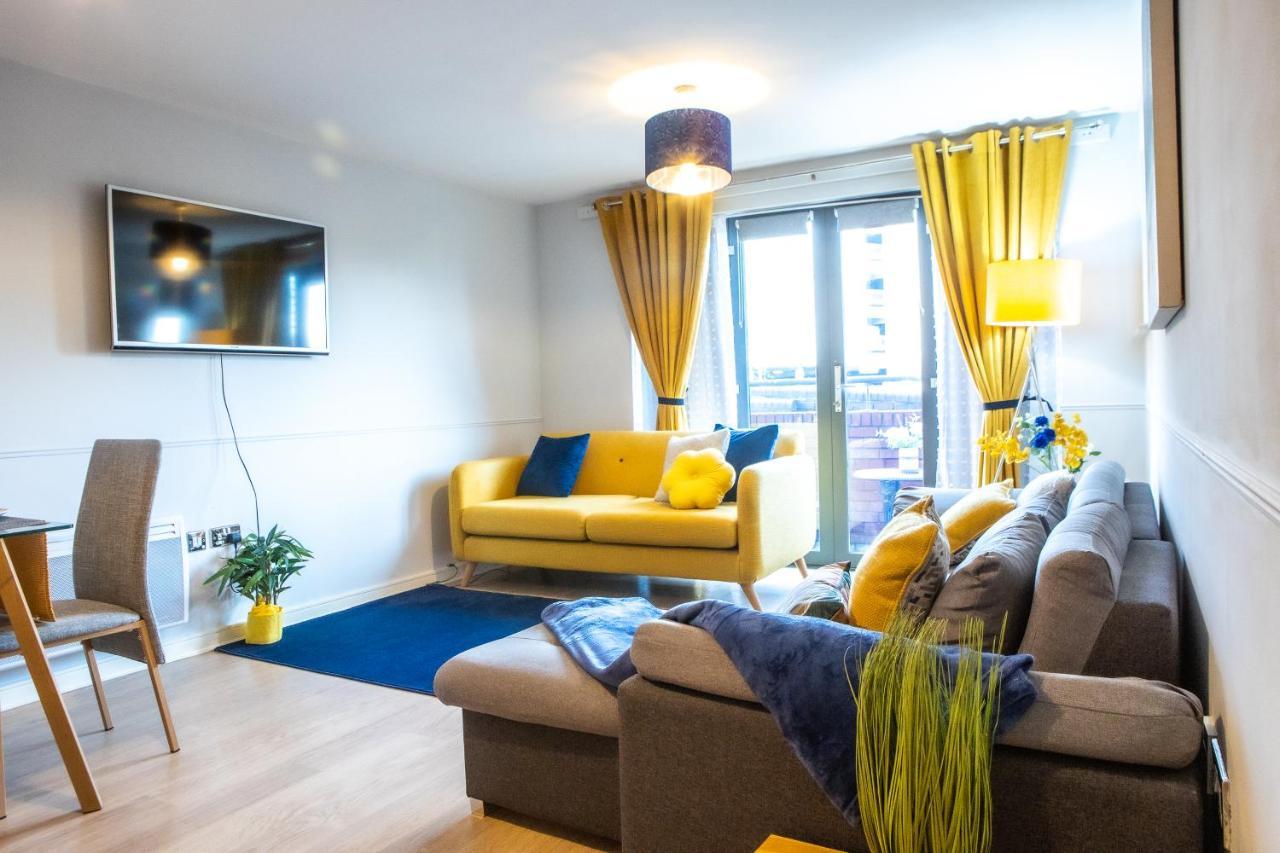 Newly Furnished Appartment Near Train Station Вулвергемптон Экстерьер фото